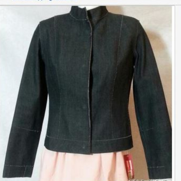 Kenneth Cole Women's stretch blue jean jacket - Picture 1 of 3